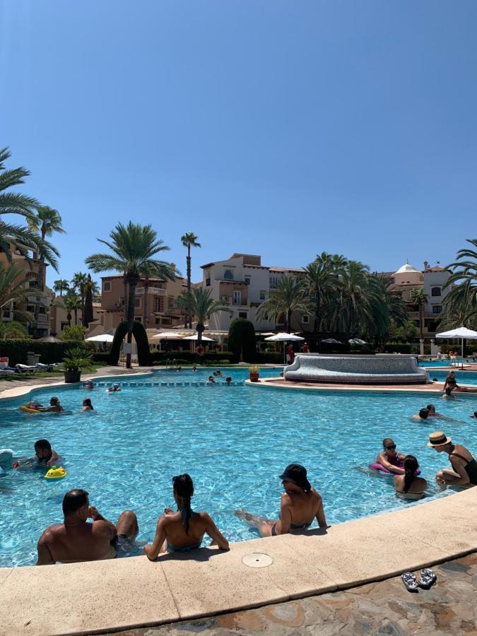 The Best House! Large Terrace Beach And Bars! Traveller Awards 2024-2025 تورّيفيِخا المظهر الخارجي الصورة